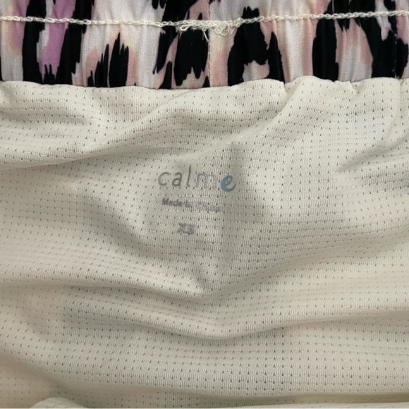 - 🆕NWT Johnny Was Calme Animal Print Element Hike Shorts - Picture 5 of 5